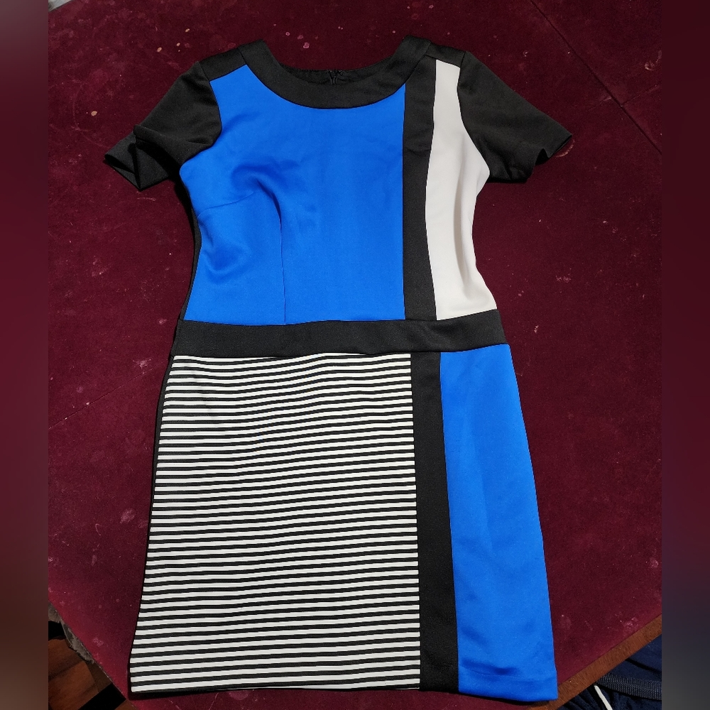 NWOT ... Sandra Darren Black Stripe Shortsleeve Dress 👗 - Picture 2 of 8